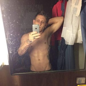 Meet your Posher, Devin